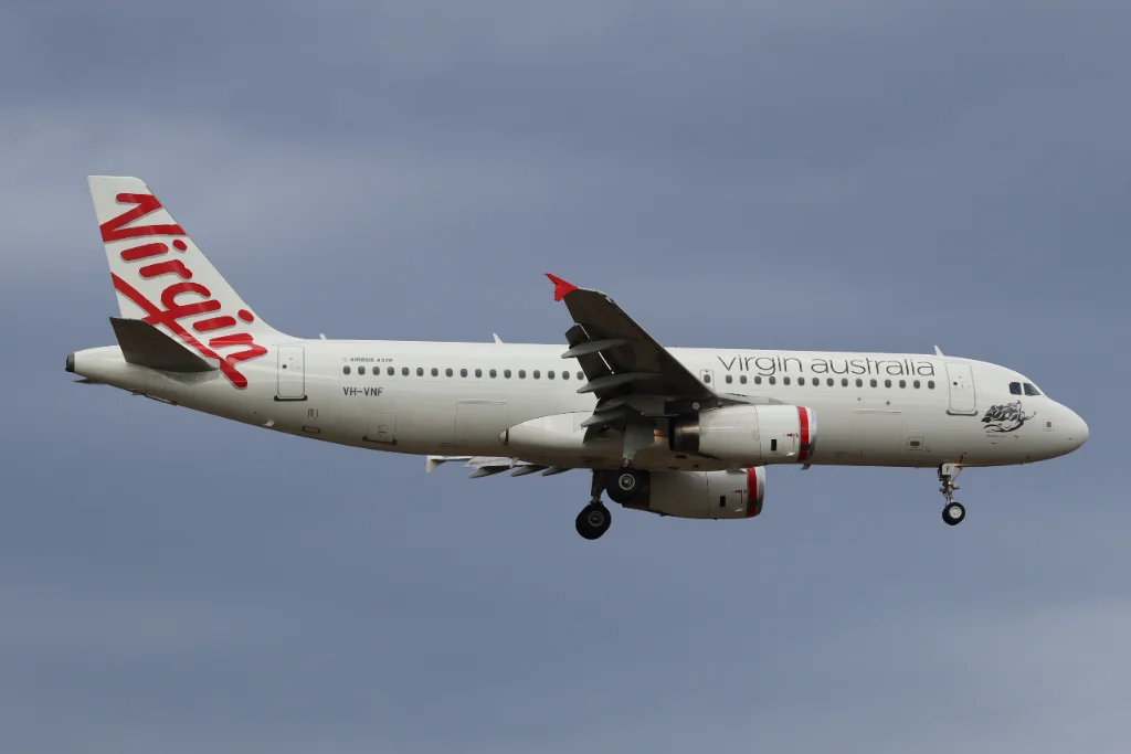 VH-VNF A320 Virgin Australia