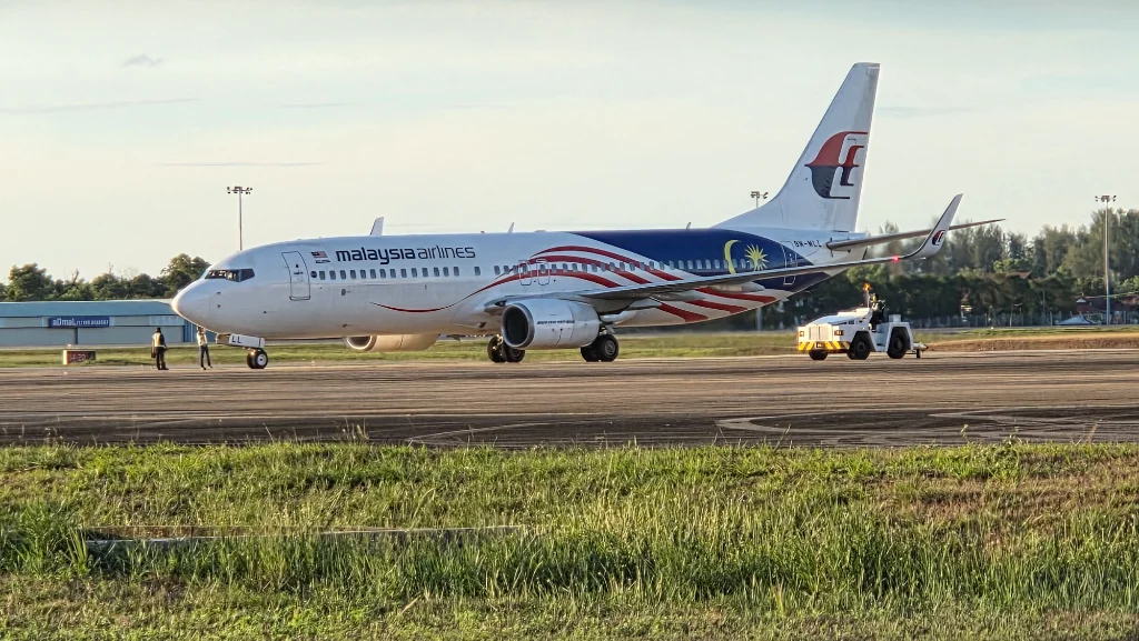 9M-MLL B738 Malaysia Airlines