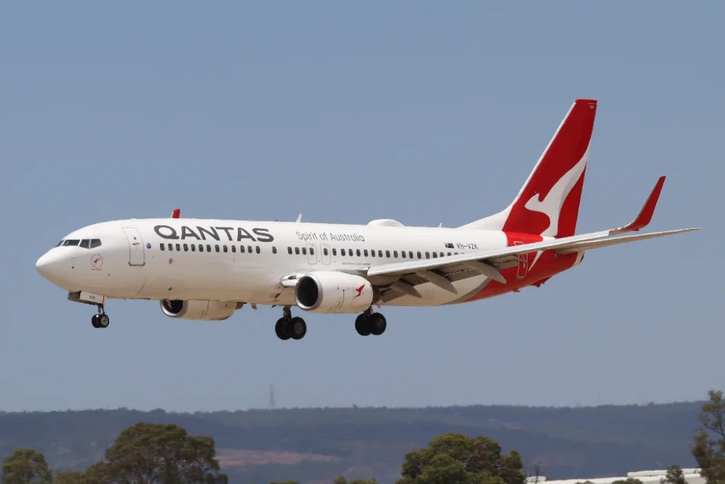 VH-VZK B738 Qantas