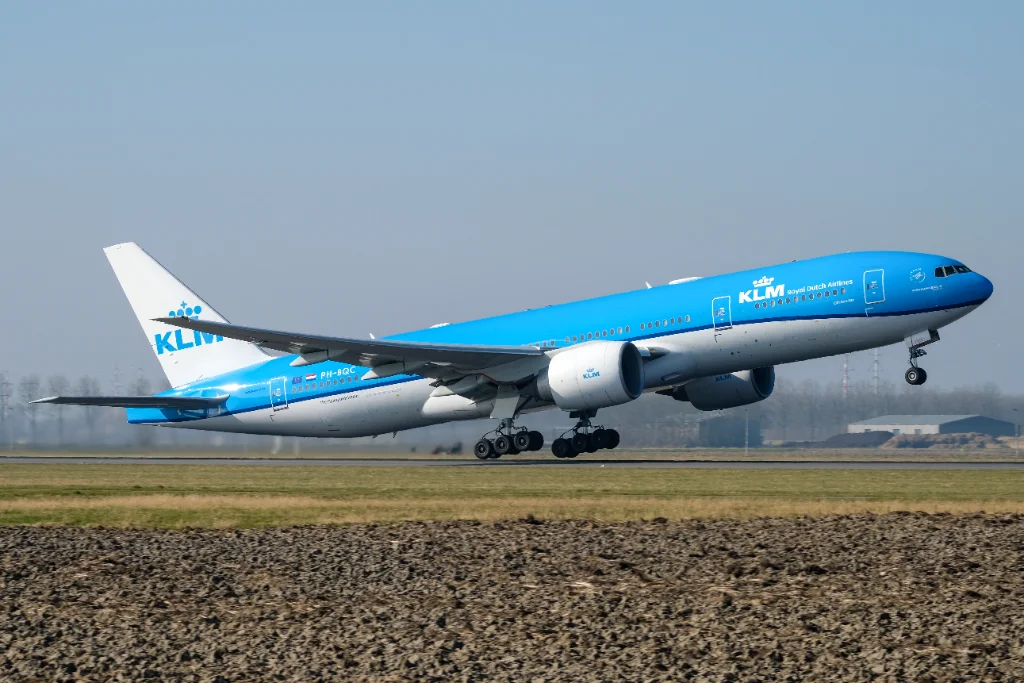 PH-BQC B772 KLM