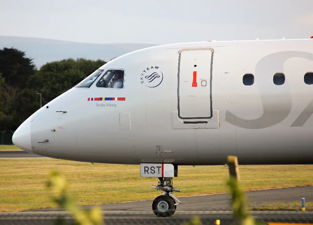 SE-RST E195 SAS
