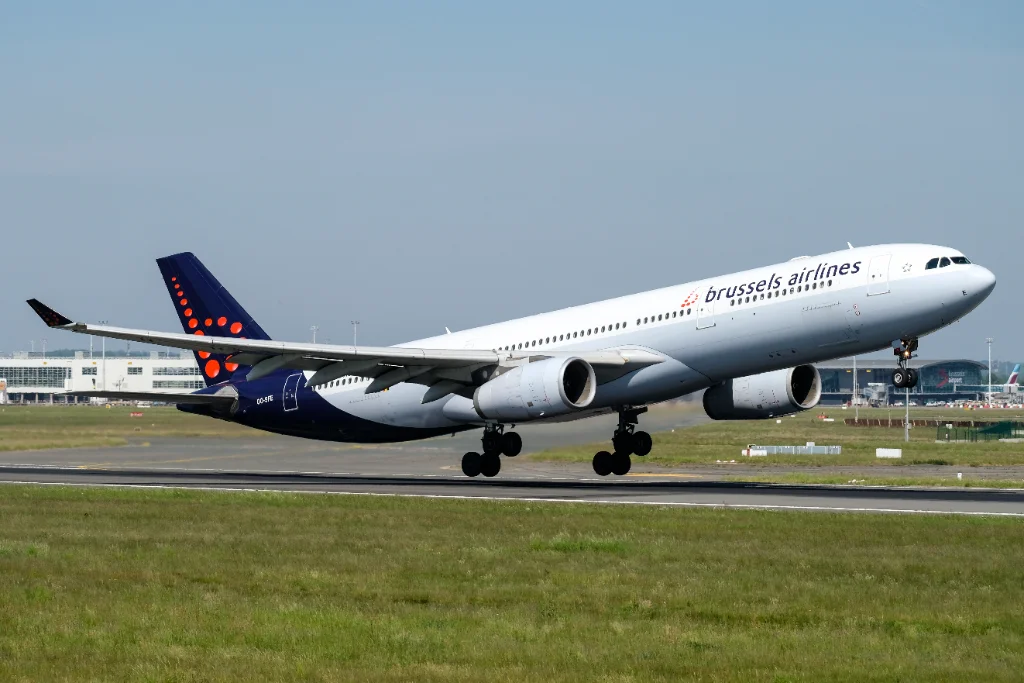 OO-SFE A333 Brussels Airlines