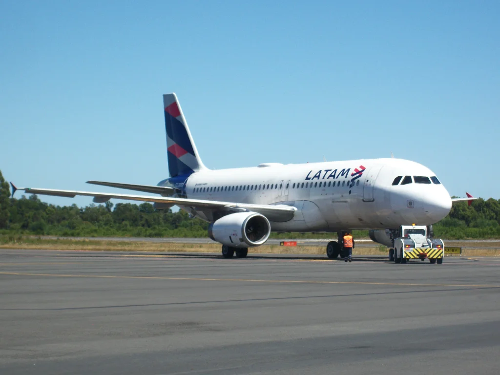 CC-BAG A320 LATAM Airlines