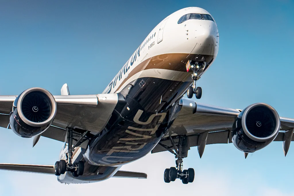 B-58503 A359 Starlux