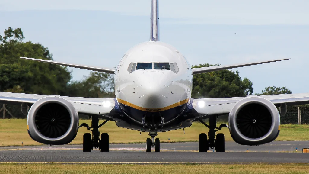EI-HAY B38M Ryanair