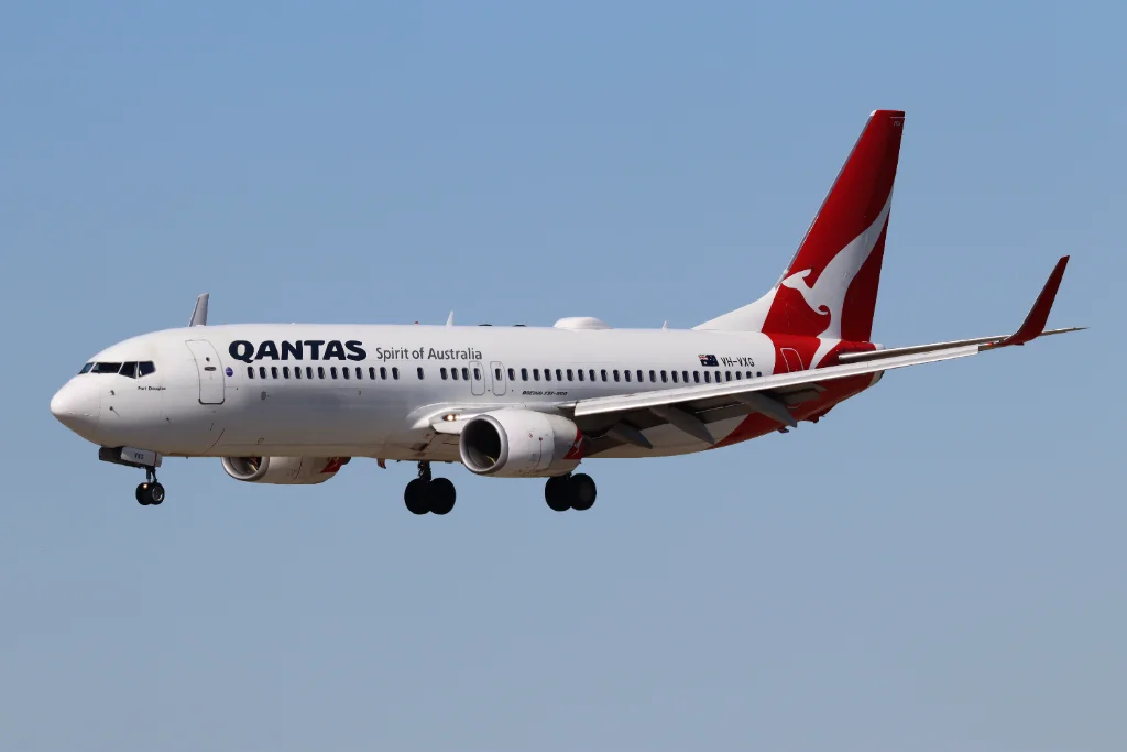 VH-VXG B738 Qantas